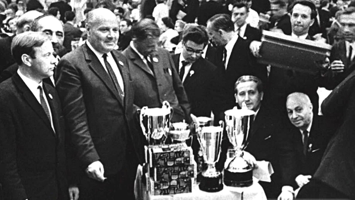 Самый красивый автомобиль СССР, покоривший Европу, но так и не попавший на конвейер Машина, Автобус, Зил, Красота, СССР, Яндекс Дзен, Музей, Длиннопост Самый красивый автомобиль СССР, покоривший Европу, но так и не попавший на конвейер Машина, Автобус, Зил, Красота, СССР, Яндекс Дзен, Музей, Длиннопост