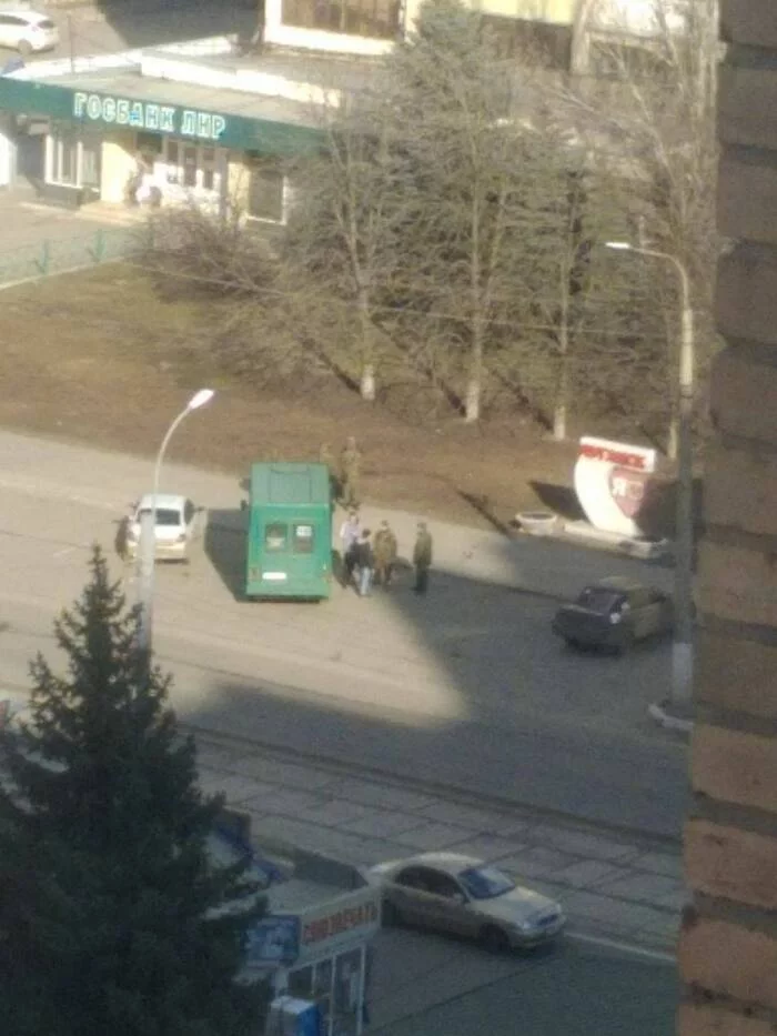 And that's it, and everything used to have to be given by slippers. - Mobilization, DPR, LPR, Mobilization of the population, Negative, Army, The appeal, Video, Politics, Longpost
