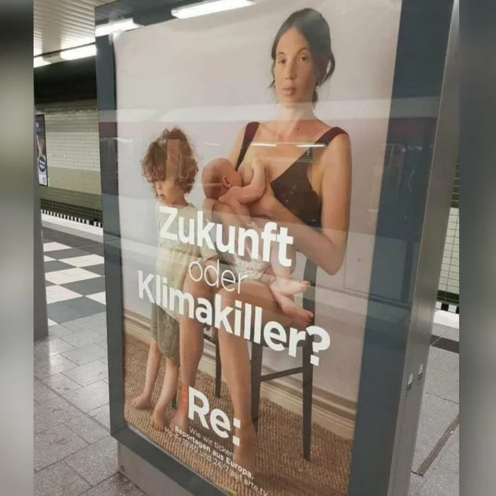 The only advertisement with a white family - Advertising, Banner, Europe, Germans, Germany, Genocide, Parents and children, Children, Birth of a child, Green