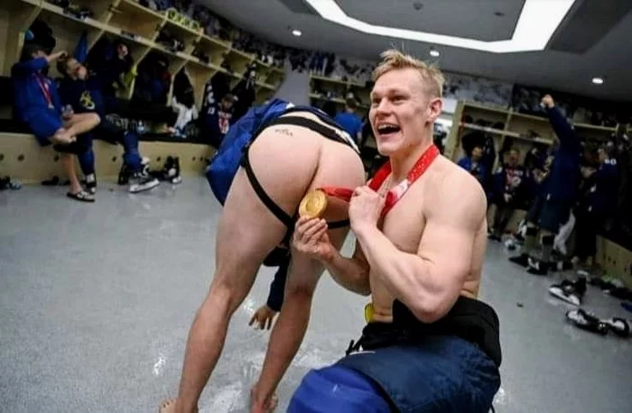 The Finnish team celebrates the victory... - NSFW, Finland, World championship, Hockey, Shame