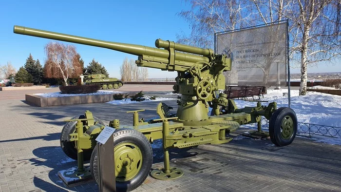 How anti-aircraft girls stopped an armada of German tanks on the outskirts of Stalingrad - My, Stalingrad, Battle of stalingrad, War, Video, Longpost