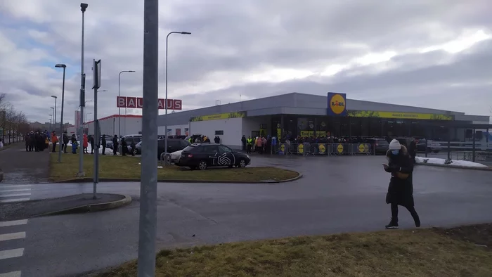 03/03 в Эстонии открылся первый Лидл - Моё, Таллин, Lidl, Очередь, Длиннопост