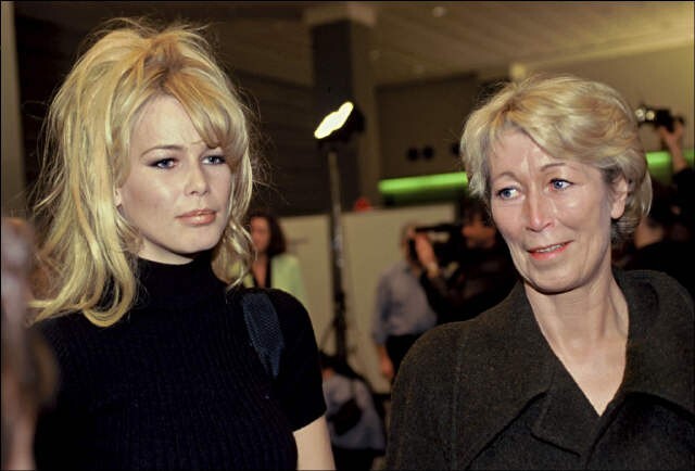 Claudia Schiffer and her mother - Claudia Schiffer, Mum, Daughter, The photo, Old photo, Celebrities, Parents and children, 