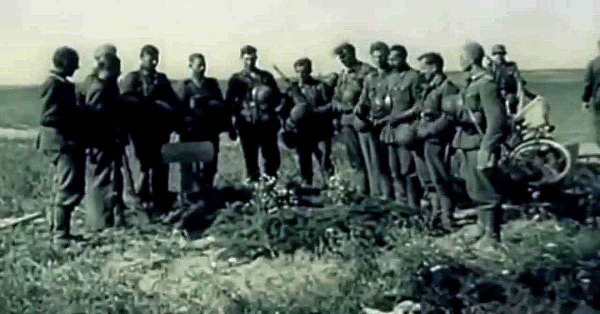 Их в живых осталось семеро молодых солдат. Бой Николая Сиротинина 1941. Подвиг Николая Сиротинина.