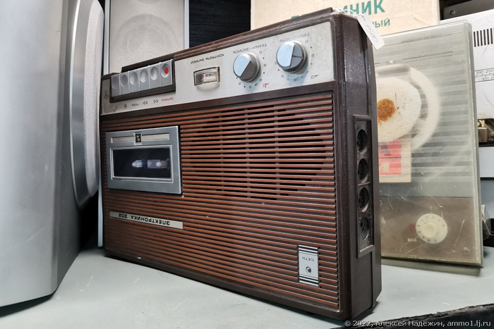 Назад в CCCР: Блошиный рынок Ретро Магазин, Ретро, Ностальгия, 90-е, Видео, YouTube, Длиннопост Назад в CCCР: Блошиный рынок Ретро Магазин, Ретро, Ностальгия, 90-е, Видео, YouTube, Длиннопост