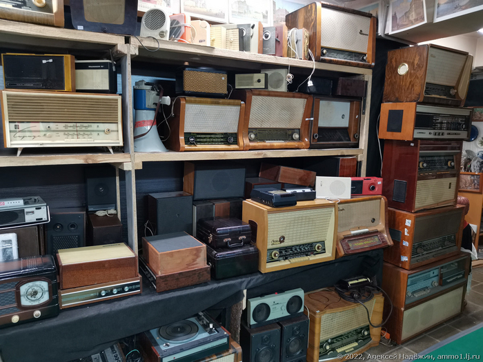 Назад в CCCР: Блошиный рынок Ретро Магазин, Ретро, Ностальгия, 90-е, Видео, YouTube, Длиннопост Назад в CCCР: Блошиный рынок Ретро Магазин, Ретро, Ностальгия, 90-е, Видео, YouTube, Длиннопост