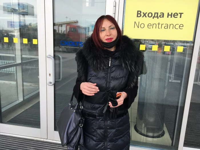 A passenger who has lost her job has been living at Koltsovo Airport for six months. VIDEO - Negative, Yekaterinburg, The airport, Koltsovo, Accountant, Residence, Video, Video VK