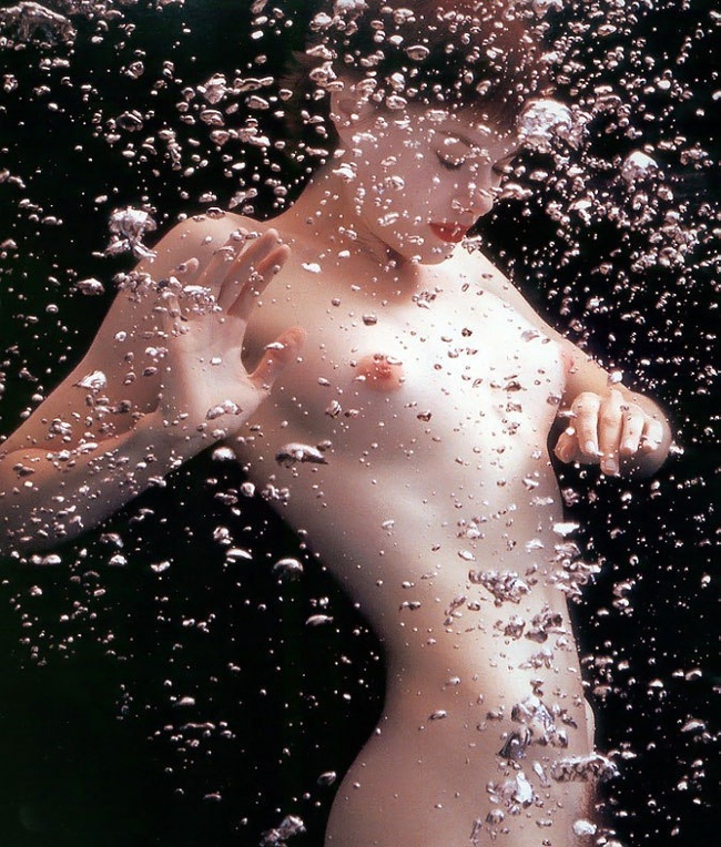 Bubbles - NSFW, Girls, Erotic, Under the water, Bubbles, Boobs, Pubes, The photo, From the network