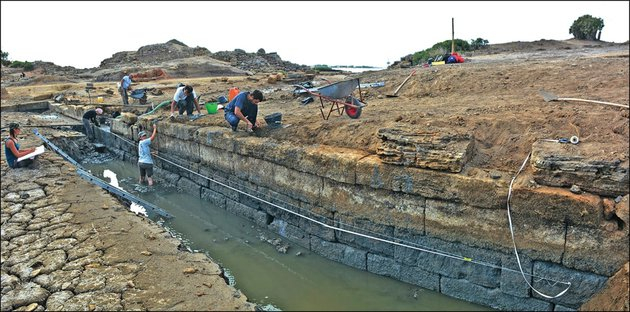 In Italy, found the sacred pool of ancient astronomers - Swimming pool, Sacred, Italy, Archeology, Archaeological finds, Archaeologists, Phoenicians, Archaeological excavations, The national geographic, BC, Baal, Longpost