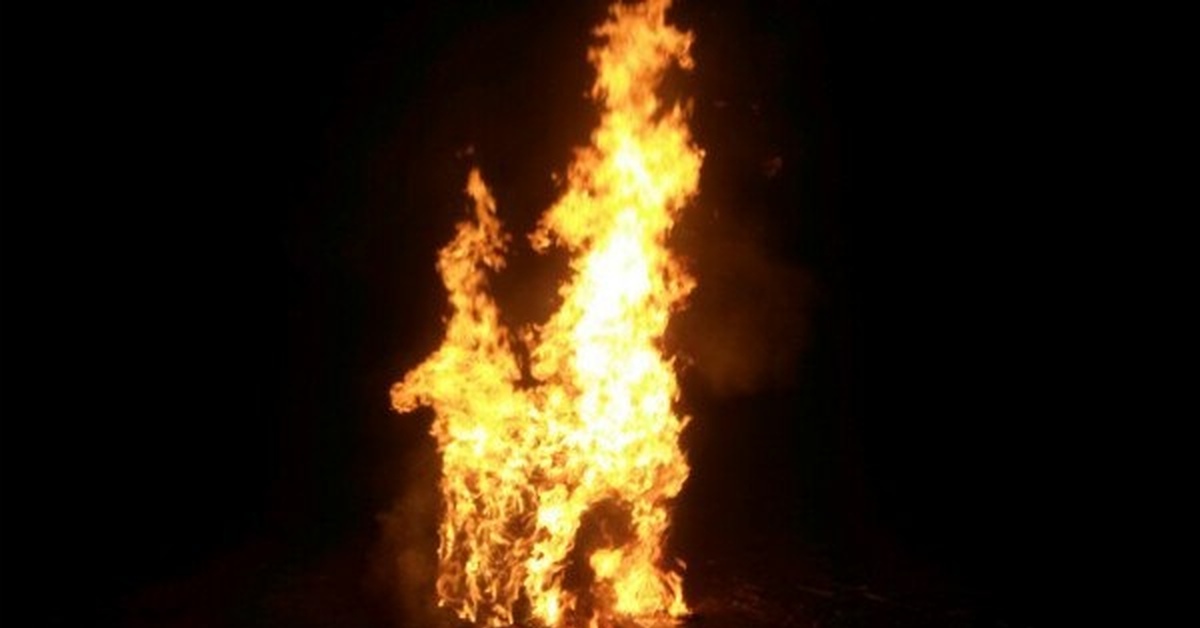 Пост огонь. Огненные посты. Затухание огня. Пост огонь. Огонь красивое фото.