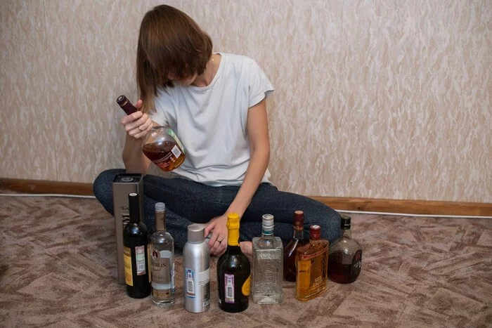 In Orenburg, three people died from surrogate alcoholThe cause of death is methanol - Negative, Orenburg, Death, Alcohol, Nothing unusual, Shmurdyak, Police, GIF, Longpost, 