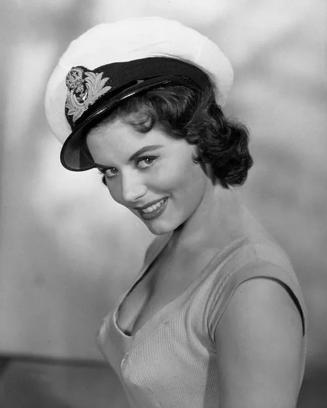 Forgotten Movies – Retro Actresses Born On March 17 - Hollywood, Actors and actresses, Celebrities, Black and white photo, The photo, Biography, Girls, Birthday, Cinema, Longpost, Gorgeous, Stars, Retro, 50th, 40's, 20th century, 1930s, Soviet actors, 