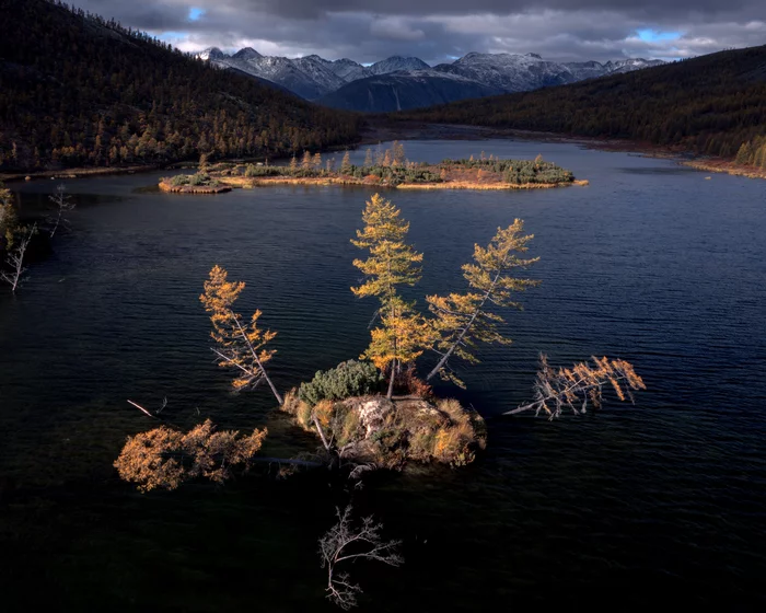 Island on the Lake of Dancing Graylings - My, Lake, The nature of Russia, Kolyma, Magadan, Magadan Region, Jack London Lake, 