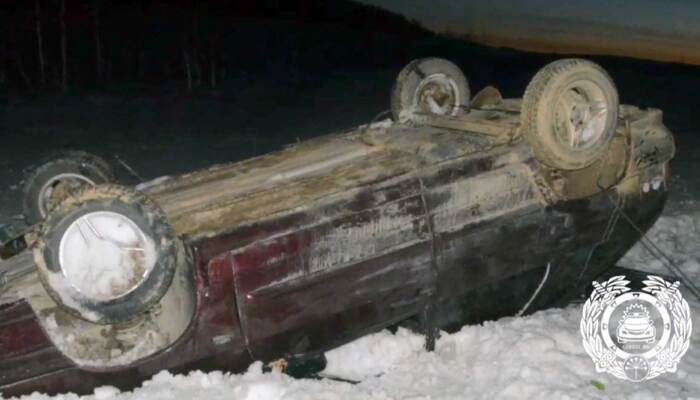 В Башкирии пьяный водитель ВАЗ-2114 опрокинулся в кювет