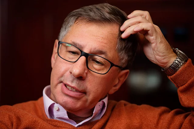 Попавший под санкции миллиардер Петр Авен заявил, что не знает, как теперь выживать Политика, Олигархи, СМИ и пресса, Длиннопост, Санкции, Повтор