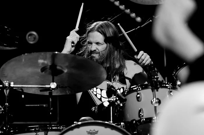Foo Fighters drummer Taylor Hawkins dies - Foo fighters, , Negative, Musicians