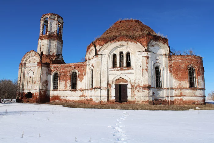 An abandoned church. Krasnoyarska - My, The photo, Winter, Walk, Church, Icon, Longpost