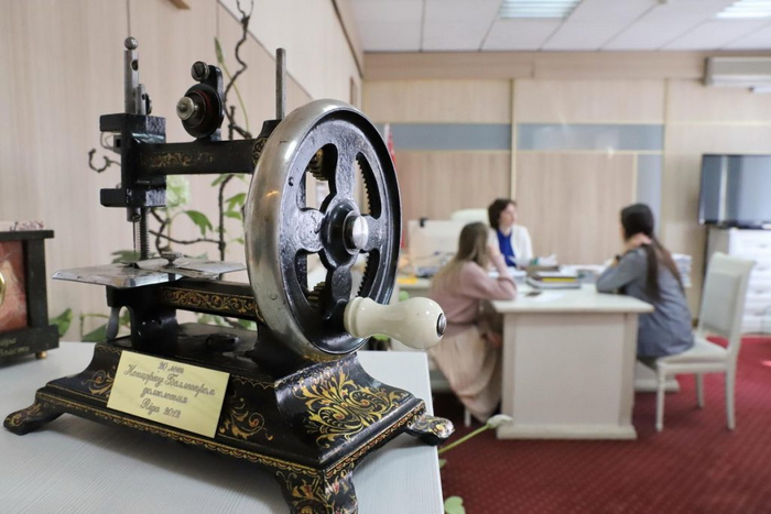 Вместо Prada — белорусский трикотаж. Как наши бренды легкой промышленности покоряют интернет и мир Республика Беларусь, Легкая промышленность, Посуда, Одежда, Россия, Иностранцы, Евросоюз, СССР, ГОСТ, Минская правда Mlyn by, Длиннопост