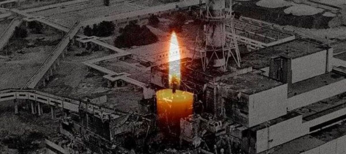 Авария 26 апреля 1986. Взрыв на Чернобыльской АЭС 1986. Чернобыль 26.04.1986. Чернобыль 1986 год 26 апреля. Чернобыль АЭС после взрыва.