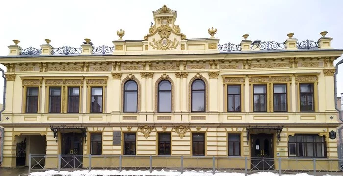 House of Z.V.Zhuravlev (Kazan, Ostrovsky, 15) - Architecture, Monument, Town, Kazan, sights, House, Mansion, Architectural monument, Walk, City walk, Hiking, Spring, Yellow, Sky, Museum, Longpost, 