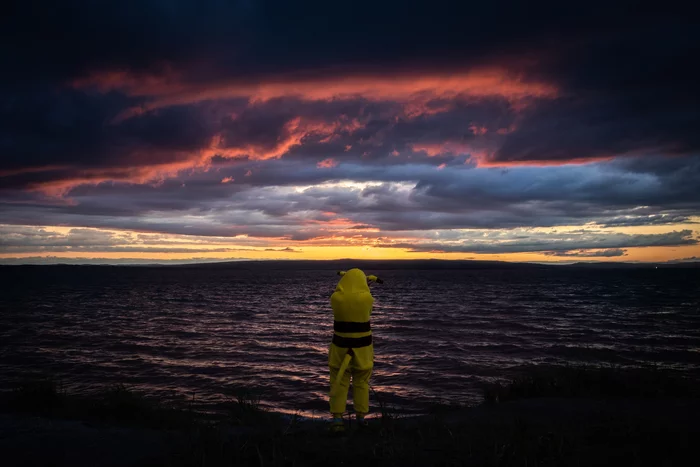 Lighting up the sunset - My, The photo, Pikachu, Sunset, Lake, Nature, beauty of nature, Khakassia, 2021, Water, Summer, Vacation, Relaxation, Camping, Sky, Canon, 