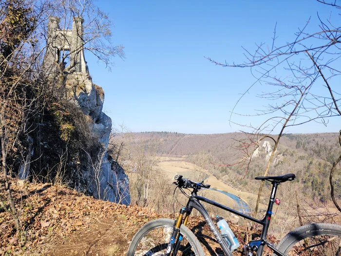 In places of Schiller and Goethe (crossed out) - My, A bike, MTB, Nature, Pokatushki, Monument, Longpost, 