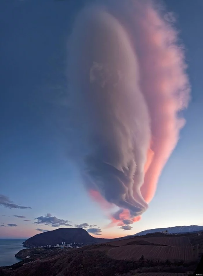 Unusual cloud in the Crimea - Crimea, Ayu-Dag, Travel across Russia, The nature of Russia, Clouds, The photo, 