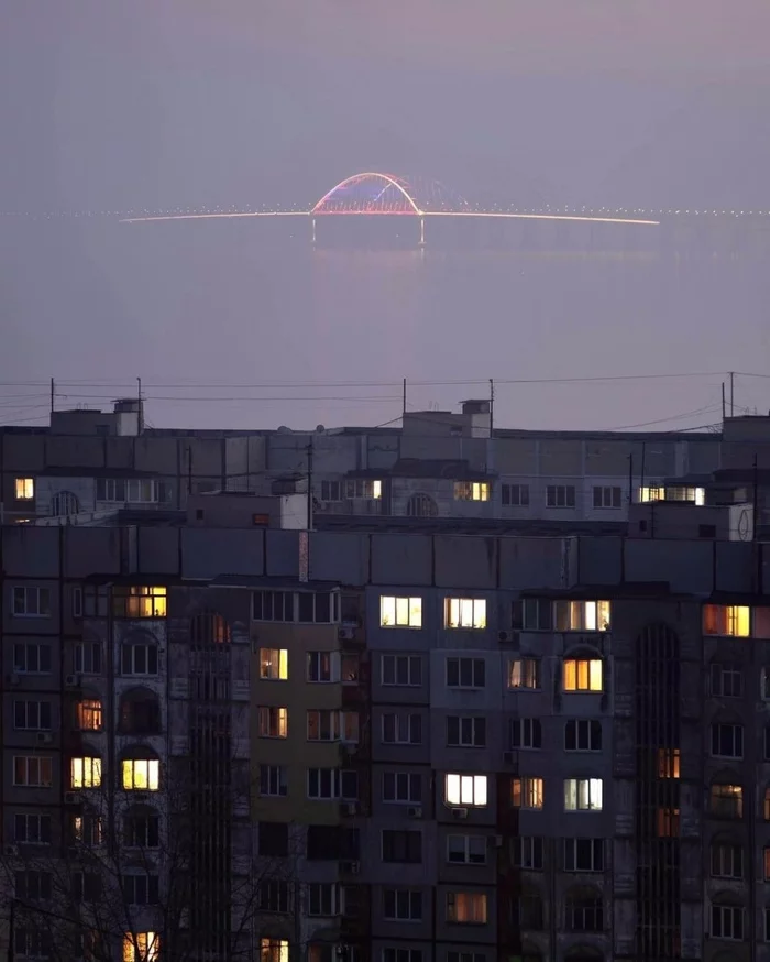 A UFO Has Arrived - Kerch, Crimean bridge, Kerch Strait, Fog, Panel house, Travel across Russia, The photo, 