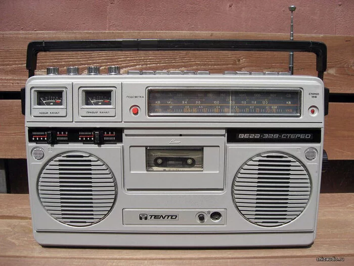 Soviet kaloshes: receivers - Electronics, Radio, Radio engineering, Radio, Made in USSR, the USSR, Radio cassette, Nostalgia, Retro, Longpost, 