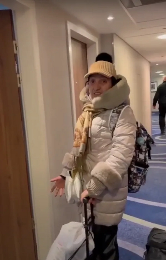 In Poland, a refugee who promoted the Russian world was expelled from the Hilton hotel. - news, Politics, Refugees in the EU, European Union, Media and press, Video, Youtube, Longpost, 