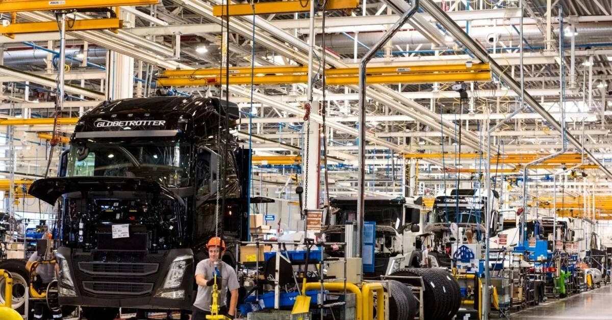 Какие заводы остановятся. Volvo Group производство. ТЗА Вольво.