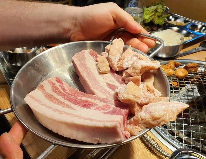 Unlimited meat for 1095 rubles in Korea! How do pigs eat rectum...? - My, Корея, South Korea, Food, Fancy food, Gourmet, Delicacy, A restaurant, Asia, Meat, Meat eaters, Longpost, Overview, Food Review, 