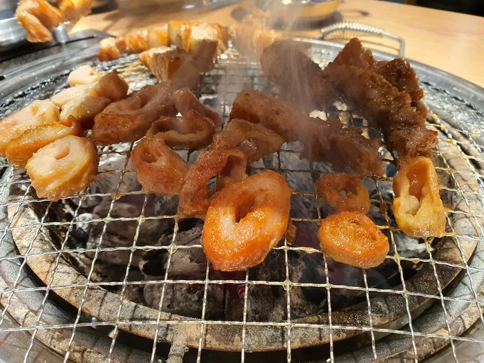 Unlimited meat for 1095 rubles in Korea! How do pigs eat rectum...? - My, Корея, South Korea, Food, Fancy food, Gourmet, Delicacy, A restaurant, Asia, Meat, Meat eaters, Longpost, Overview, Food Review, 