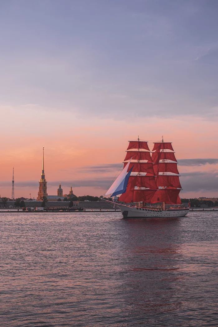 Scarlet Sails, 2021 - My, The photo, Landscape, Photographer, Nikon, Saint Petersburg, Scarlet Sails, Neva, Longpost