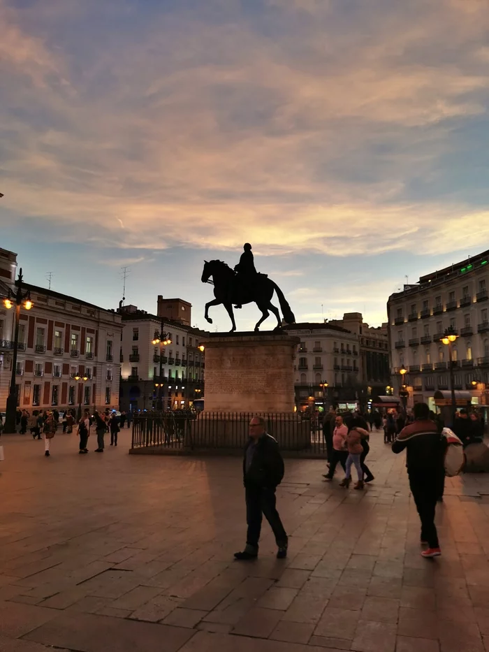 Madrid sky - the most beautiful - My, Madrid, Spain, Sky, Clouds, Mobile photography