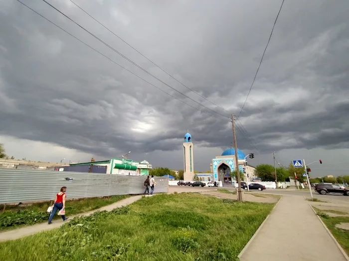 The sky of Karaganda in the summer of 2020 - My, Mobile photography, Sky, Rain, Karaganda, Kazakhstan