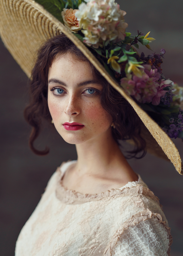 �������