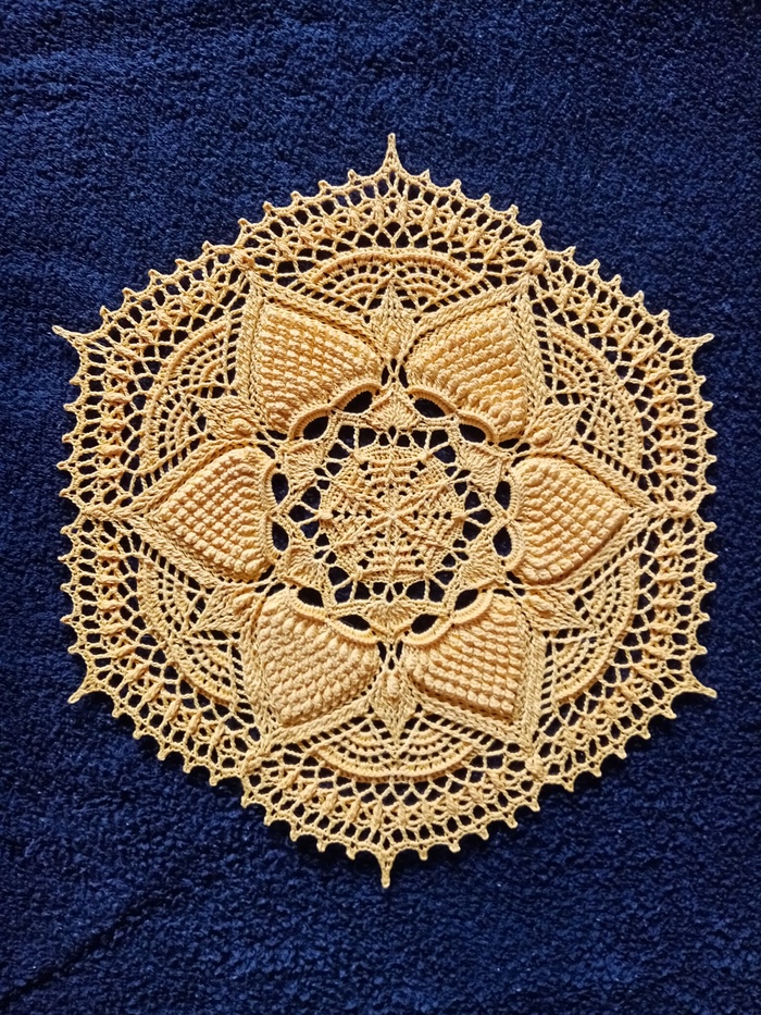Салфетка рельефная крючком Millicent