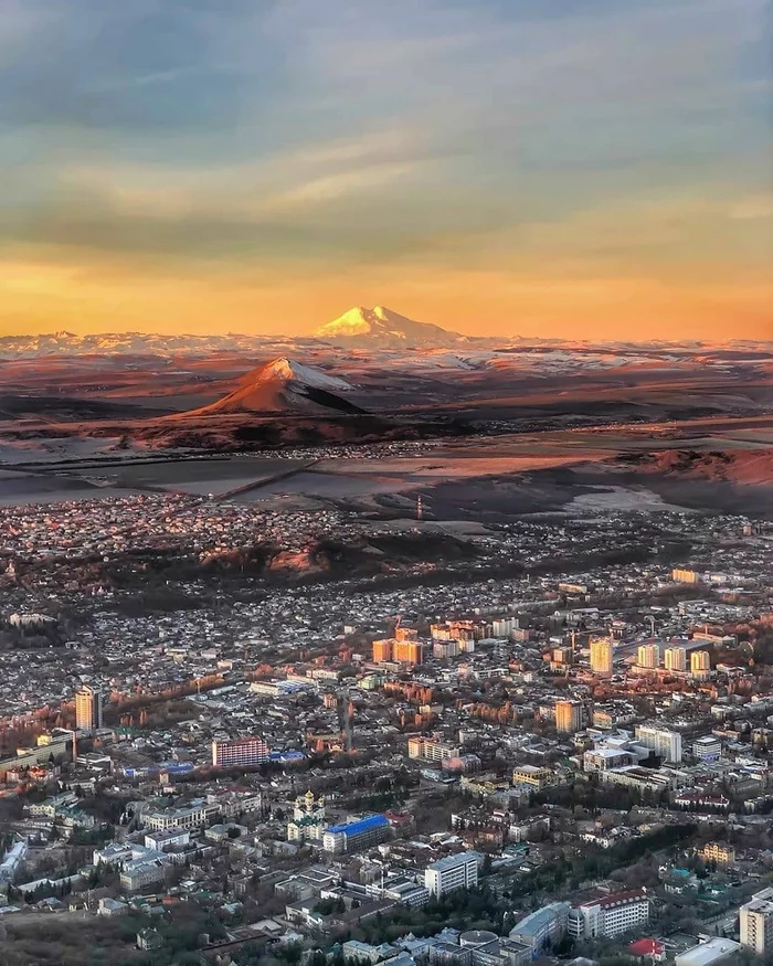 Pyatigorsk - Stavropol region, Pyatigorsk, The nature of Russia, Travel across Russia, View from above, The mountains, Town, The photo, Elbrus