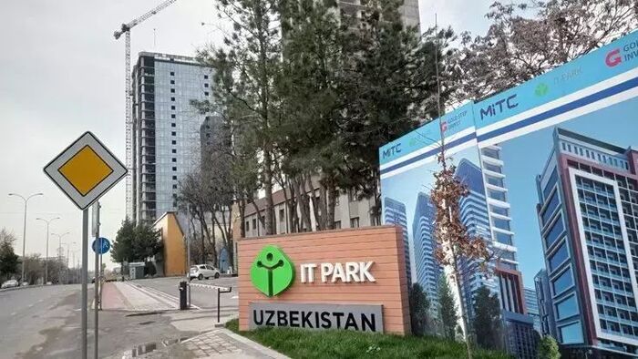 IT specialists leaving Russia will help Uzbekistan's dreams for the development of the sector to come true - Uzbekistan, IT, Emigration, Longpost