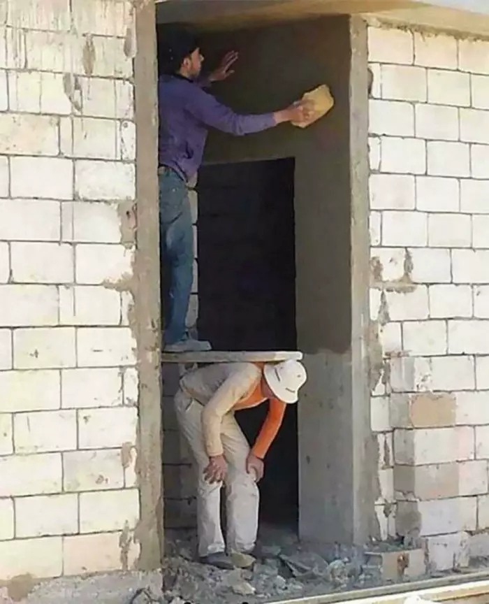 When deadlines are on - Plaster, Scaffolding, Safety engineering, Stupidity, Stupidity, And so it will do