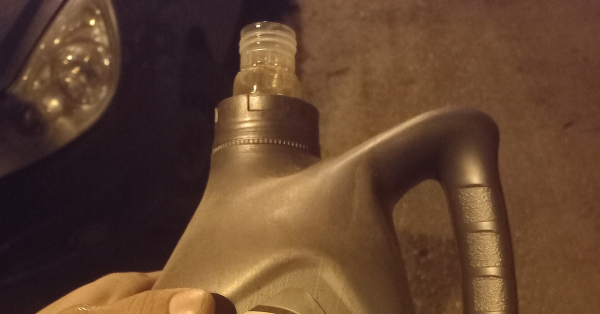 Можно ли лить просроченное моторное масло? | Пикабу