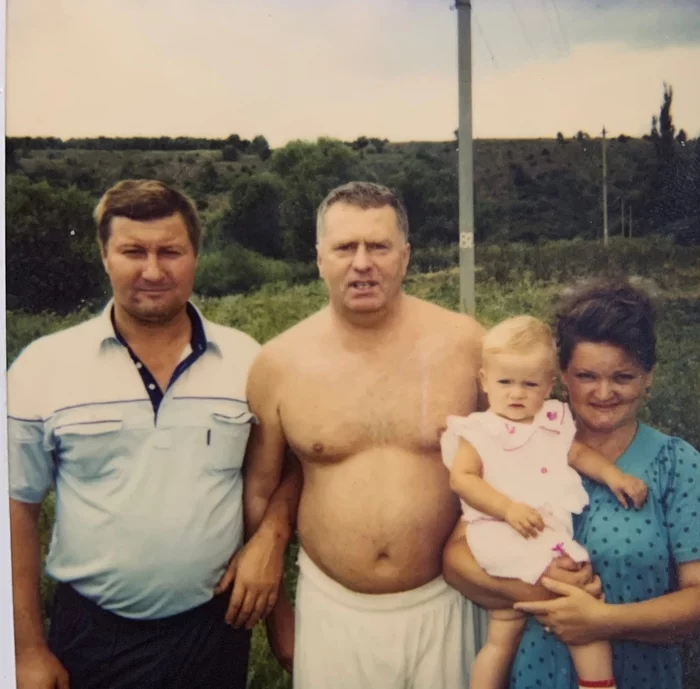 Me, Mamulya, Papulya and V.V. Zhirinovsky - Vladimir Zhirinovsky, In contact with, Screenshot, The photo, Polaroid