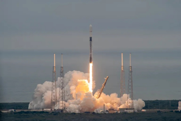 Starlink Group 4-14 | Falcon 9 Block 5 | Everyday Astronaut  , SpaceX, , , , Starlink, 