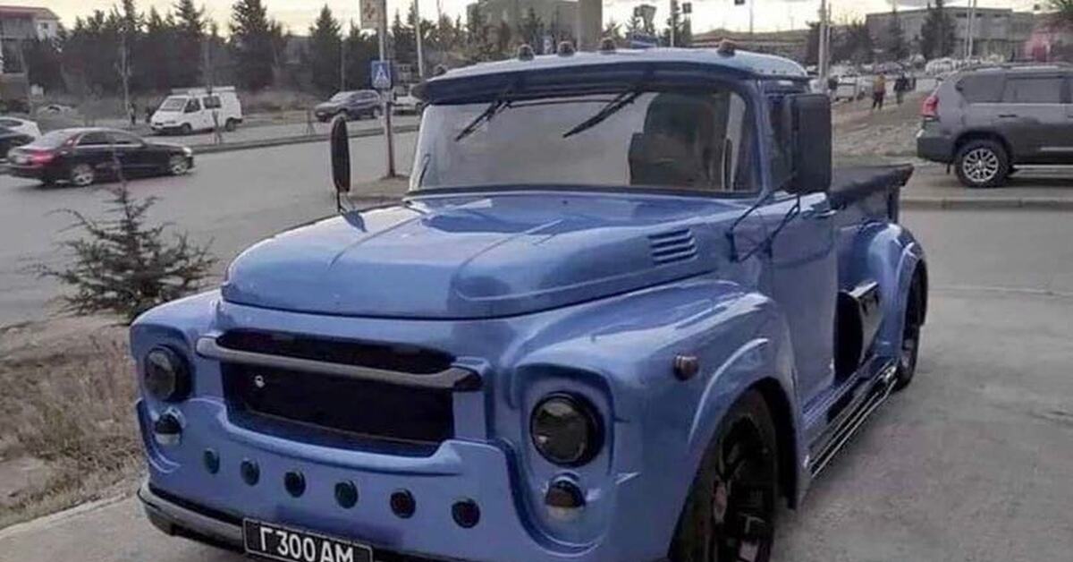 Переделал зил. ЗИЛ 130 пикап. ЗИЛ 130 Pickup Georgia. ЗИЛ 130 переделка. ЗИЛ 130 под пикап.