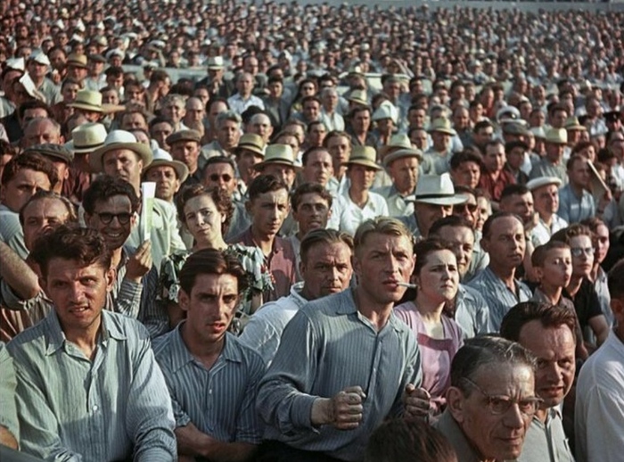 Zарубежная посылка (ответ на пост о русских мародёрах)