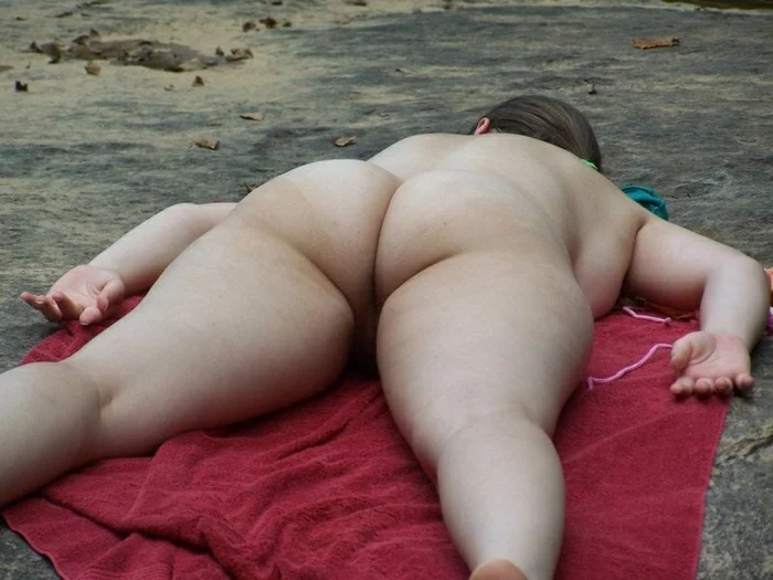 Sunbathing, sunbathing - tired - NSFW, Beach, Booty, Nudity, Erotic, Fullness, Juiciness, Tan, Hips