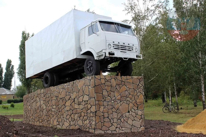 Anthem and Monument to White Kamaz - Politics, Story, Russia, Humanitarian aid, Song, Gratitude, Donbass, Help, Ministry of Emergency Situations, Video, Youtube
