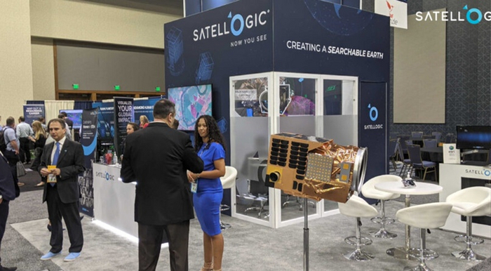 Halifax International собирает средства на создание спутников для Украины. Space News