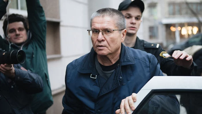 You do not confuse me: Ulyukayev refused to leave prison and barricaded himself in a prison cocktail bar - My, Alexey Ulyukaev, Economy, Ministry of Economic Development, Parole, The colony, Sochi, Satire, Humor, IA Panorama